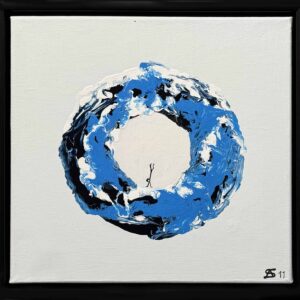 En person hviler i et øjeblik af ro og balance.