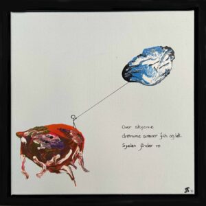 En mand står roligt, forbundet med en sky af drømme.